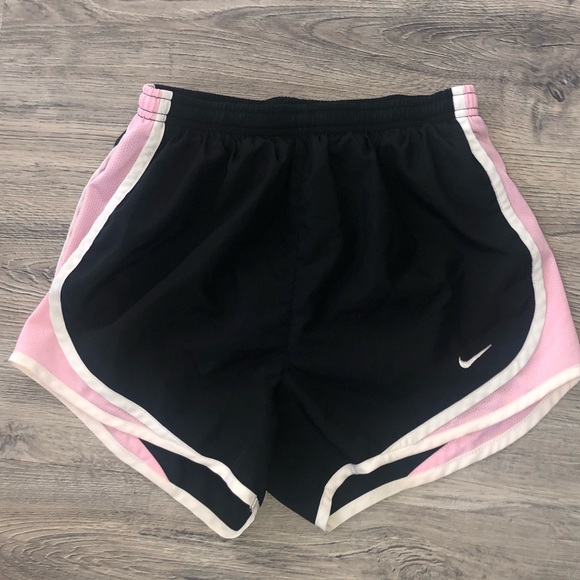 nike short - Picture 1 of 2